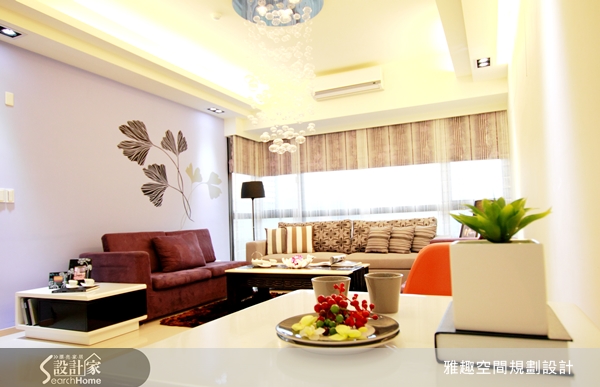 色彩是傳遞心情的媒介，當色彩與圖騰相遇時，就變成一